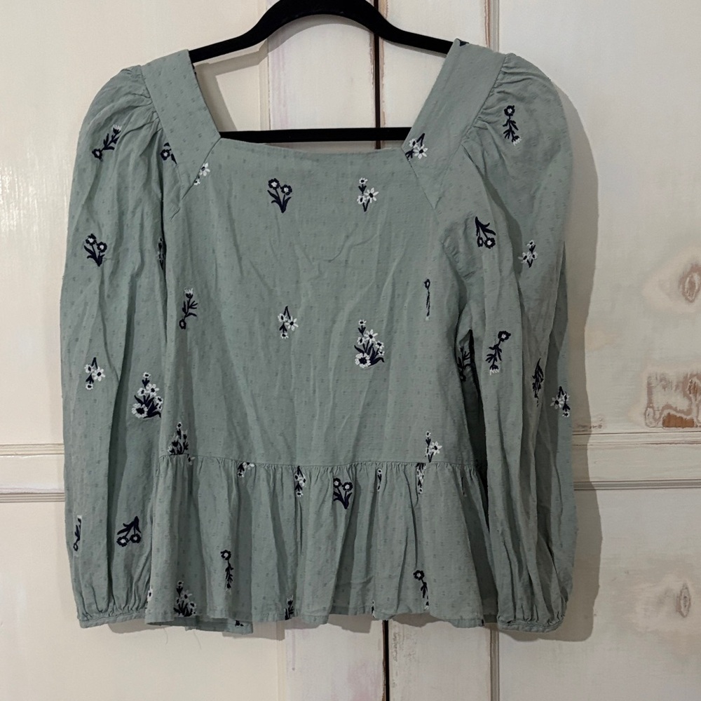Light Sage Embroidered Peplum Blouse - Women - Picture 3 of 4